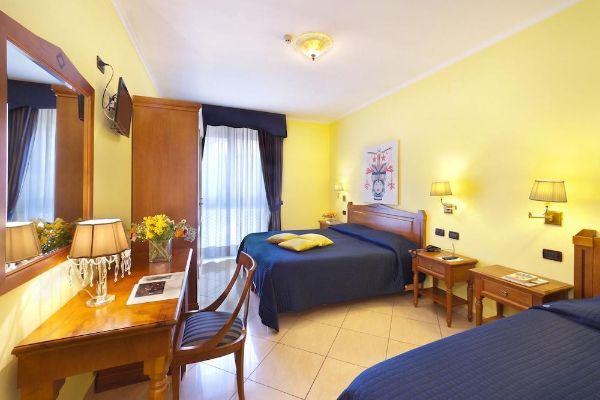 Ulisse Deluxe Hostel (Sorrent)